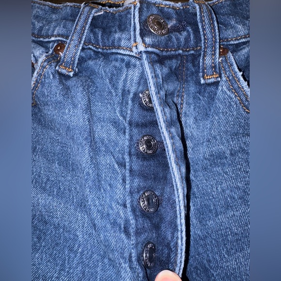 Abercrombie and Fitch “The Dad Short” High Rise size 26/2 - Picture 3 of 5